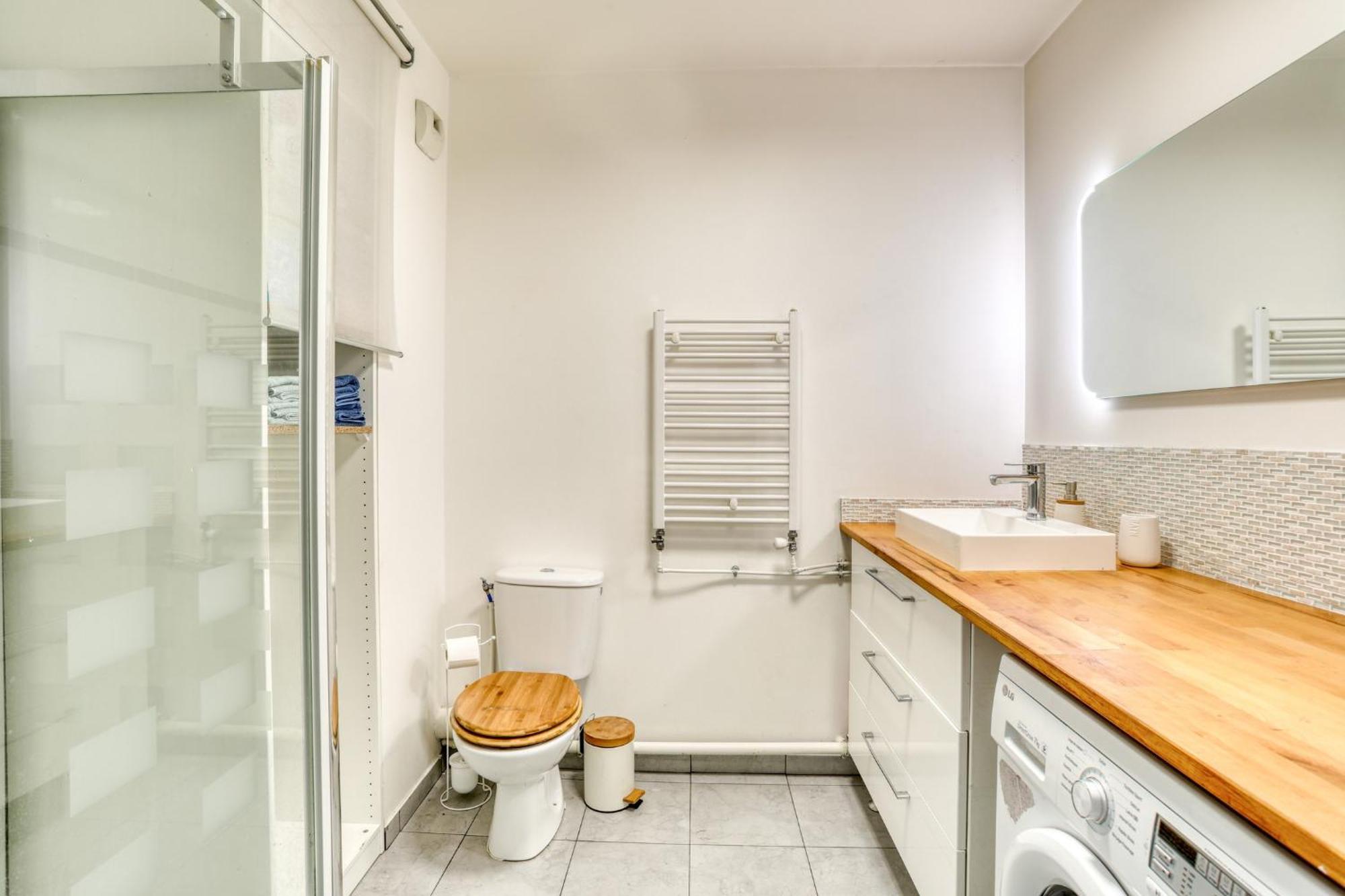 "Le Serenity ", Appartement Spacieux ,Balcon, Parking Prive Gratuit, Netflix, Proche Cdg Et Stade De France Stains Buitenkant foto
